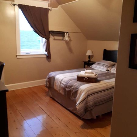 キャンベルトン Dans Les Draps De Morphee Bed & Breakfast エクステリア 写真