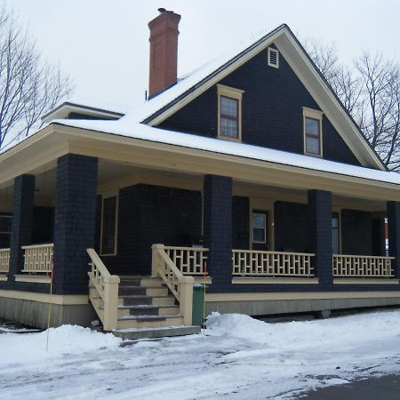 キャンベルトン Dans Les Draps De Morphee Bed & Breakfast エクステリア 写真
