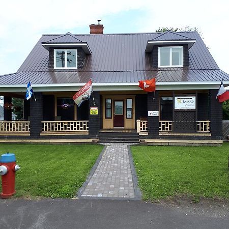 キャンベルトン Dans Les Draps De Morphee Bed & Breakfast エクステリア 写真