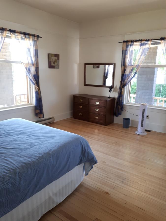 キャンベルトン Dans Les Draps De Morphee Bed & Breakfast エクステリア 写真