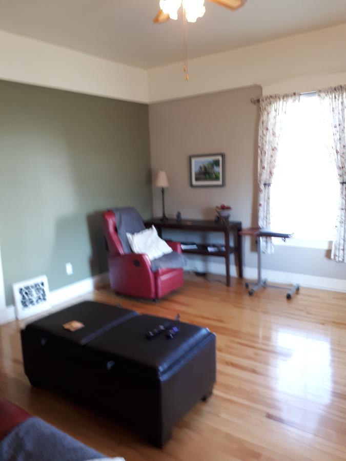 キャンベルトン Dans Les Draps De Morphee Bed & Breakfast エクステリア 写真